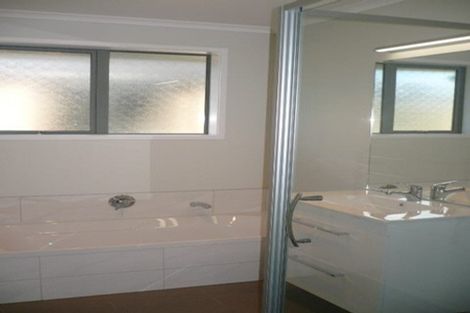 Photo of property in 12 Maxwell Road, Pukekohe, 2120