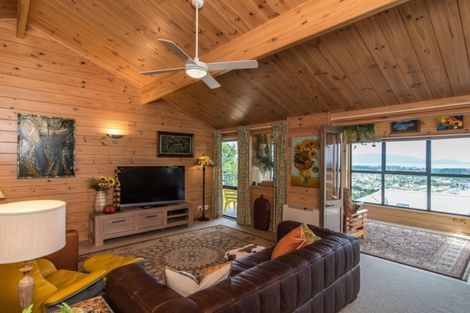 Photo of property in 53d Kotare Street, Waikanae, 5036