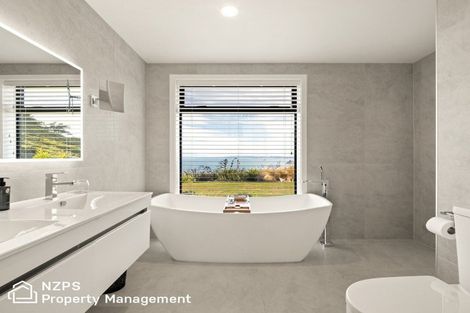 Photo of property in 49 Highgrove, Saint Clair, Dunedin, 9012