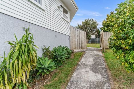 Photo of property in 82 Old Onerahi Road, Onerahi, Whangarei, 0110