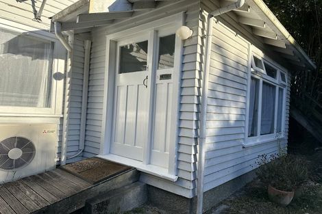 Photo of property in 92 Nairn Street, Mount Cook, Wellington, 6011