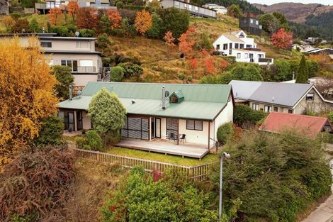 Photo of property in 1b Dart Place, Fernhill, Queenstown, 9300