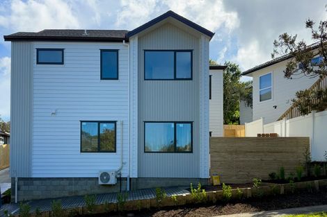 Photo of property in 5a Topliss Drive, Northcross, Auckland, 0632