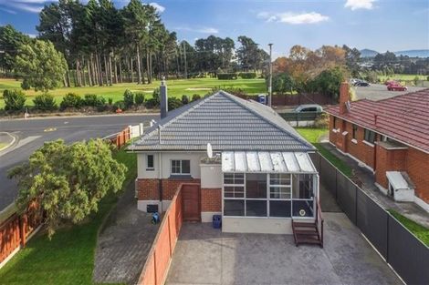 Photo of property in 27 Isadore Road, Saint Clair, Dunedin, 9012