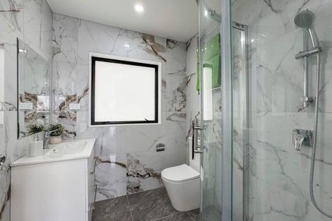 Photo of property in 28 Lincoln Road, Manurewa East, Auckland, 2102