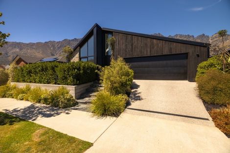 Photo of property in 9 Howden Drive, Jacks Point, 9371