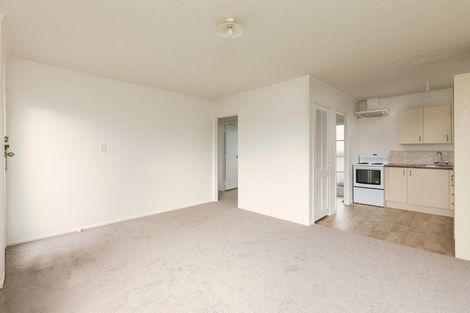 Photo of property in 2/28 Copley Street, New Lynn, Auckland, 0600