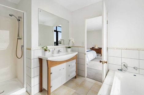 Photo of property in 48a Duncansby Road, Stanmore Bay, Whangaparaoa, 0932