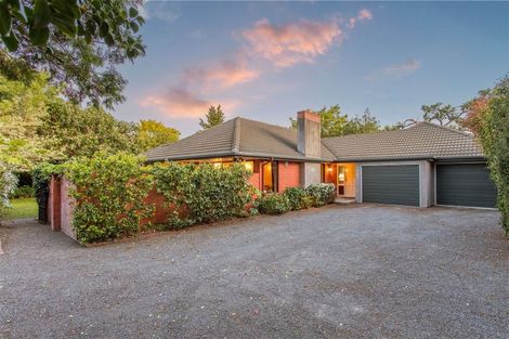 Photo of property in 26 Bryndwr Road, Fendalton, Christchurch, 8052
