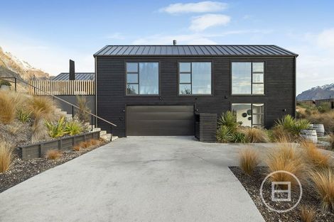 Photo of property in 3 Rabbiters Crescent, Jacks Point, Queenstown, 9371