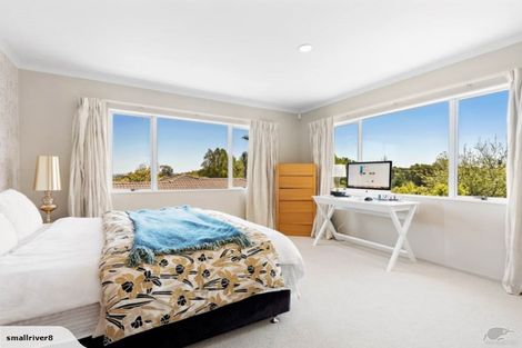 Photo of property in 22 John Brooke Crescent, East Tamaki Heights, Auckland, 2016