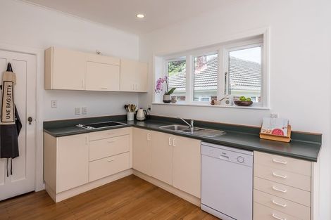 Photo of property in 139 Campbell Street, Karori, Wellington, 6012