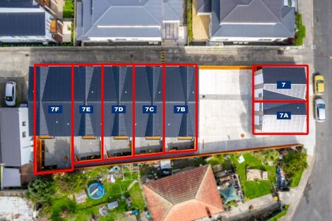 Photo of property in 7c Gladfield Lane, Te Atatu Peninsula, Auckland, 0610