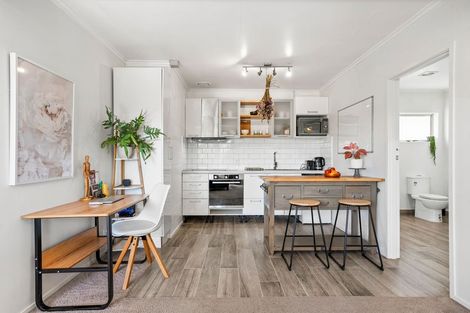 Photo of property in 11 Hague Place, Birkenhead, Auckland, 0626