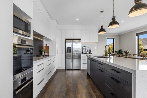 Photo of property in 10 Benmore Crescent, Pyes Pa, Tauranga, 3112