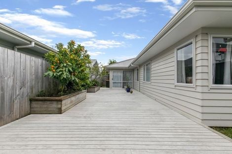 Photo of property in 4 Poaka Avenue, Takanini, 2112