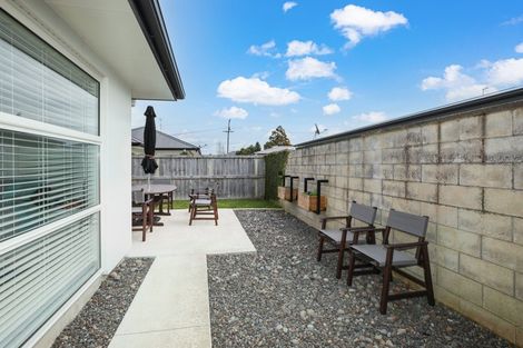 Photo of property in 28u3 Heath Street, Saint Andrews, Hamilton, 3200