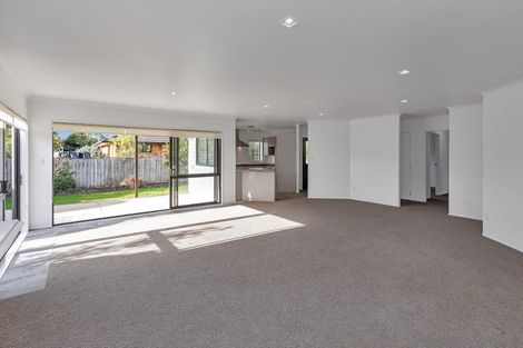 Photo of property in 7 Endeavour Place, One Tree Point, 0118