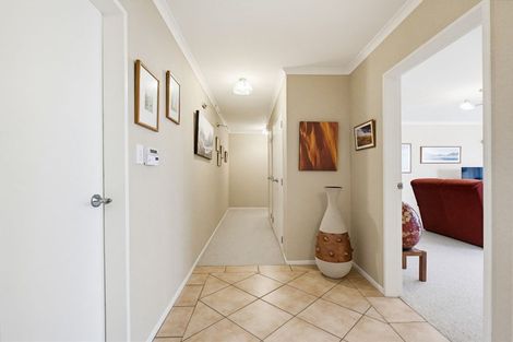 Photo of property in 4 Brooklyn Heights Drive, Kelvin Grove, Palmerston North, 4414