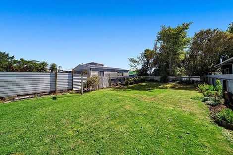 Photo of property in 45 Union Street, Hawera, 4610