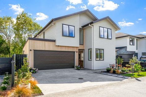 Photo of property in 35 Sidwell Road, Wainui, 0932