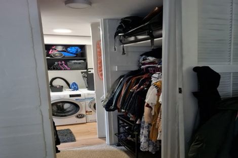 Photo of property in 141 Churton Drive, Churton Park, Wellington, 6037