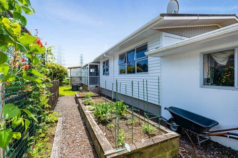 Photo of property in 18 Saxton Road, Upper Vogeltown, New Plymouth, 4310