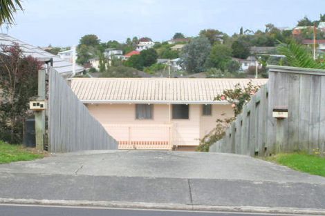 Photo of property in 51 Garton Drive, Massey, Auckland, 0614