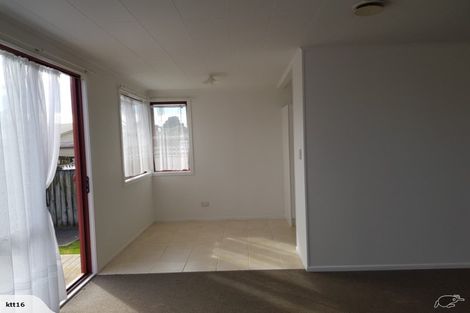 Photo of property in 39 James Street, Mangere East, Auckland, 2024