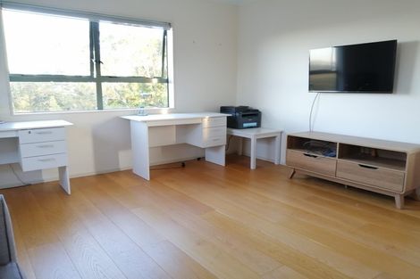 Photo of property in 14 Bedford Street, Te Atatu South, Auckland, 0610