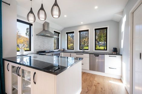 Photo of property in 2 Village Lane, Stoke, Nelson, 7011