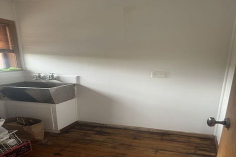 Photo of property in 8 Boyd Avenue, Mangere Bridge, Auckland, 2022