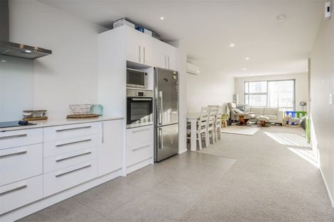 Photo of property in 33 Settlers Avenue, Hobsonville, Auckland, 0618