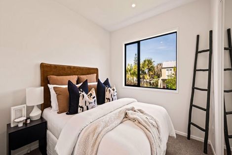 Photo of property in 5/721 Te Atatu Road, Te Atatu Peninsula, Auckland, 0610