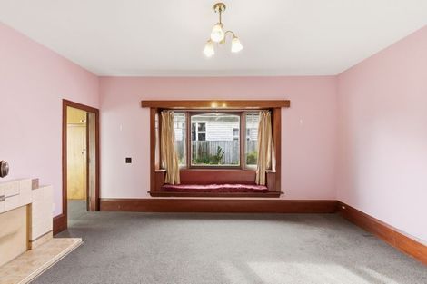 Photo of property in 48 Saint Andrews Square, Strowan, Christchurch, 8052