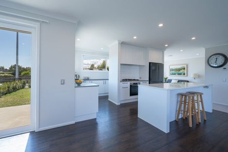 Photo of property in 2 Hallmark Drive, Hope, Richmond, 7020