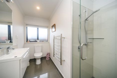 Photo of property in 2/2 Church Street, Terrace End, Palmerston North, 4410