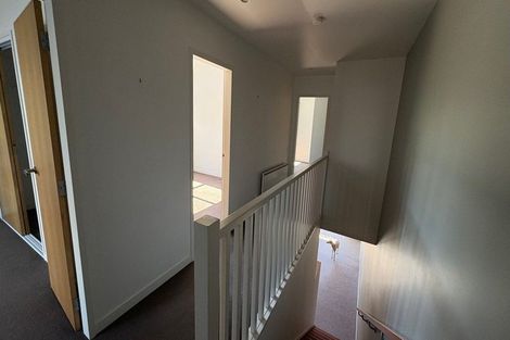 Photo of property in 10/3 Severn Street, Island Bay, Wellington, 6023