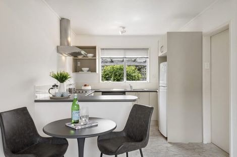 Photo of property in 29 Gordon Avenue, Forrest Hill, Auckland, 0620
