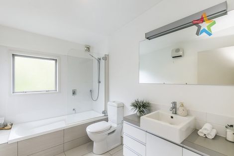 Photo of property in 44 Saddleback Grove, Karori, Wellington, 6012