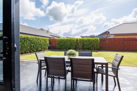 Photo of property in 43 Geneva Terrace, Kelvin Grove, Palmerston North, 4414