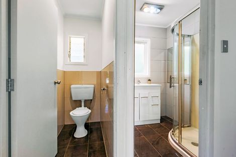 Photo of property in 51 Smythe Road, Henderson, Auckland, 0612