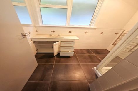 Photo of property in 18 Mount View Road, Bastia Hill, Whanganui, 4500