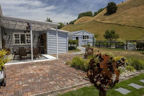 Photo of property in 973 Mstn-castlepoint Road, Tauweru, Masterton, 5889