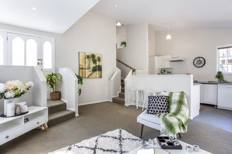 Photo of property in 23 Makiri Street, Helensville, 0800