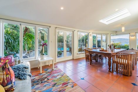 Photo of property in 46 Fortification Road, Karaka Bays, Wellington, 6022