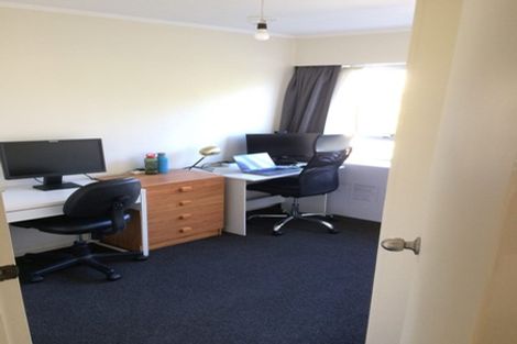 Photo of property in 11 Retter Street, Paparangi, Wellington, 6037