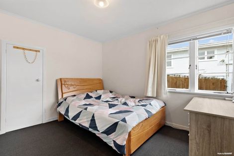 Photo of property in 53 Bruce Road, Glenfield, Auckland, 0629