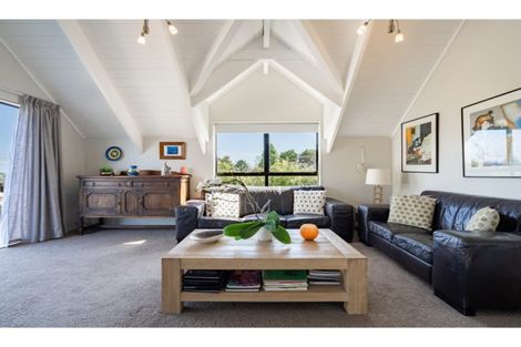 Photo of property in 121 Astley Avenue, New Lynn, Auckland, 0600