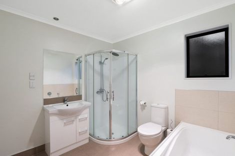 Photo of property in 51 Saralee Drive, Manurewa, Auckland, 2105